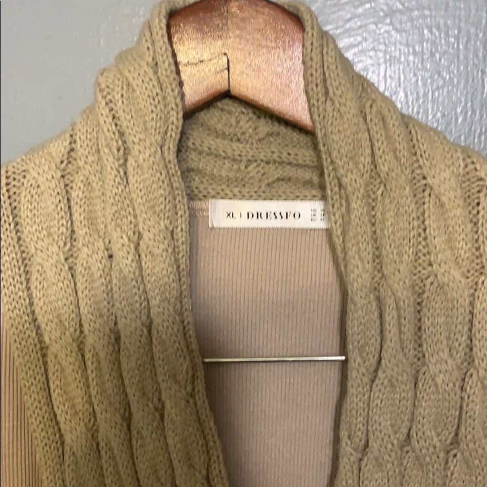 Cardigan - Picture 2 of 3